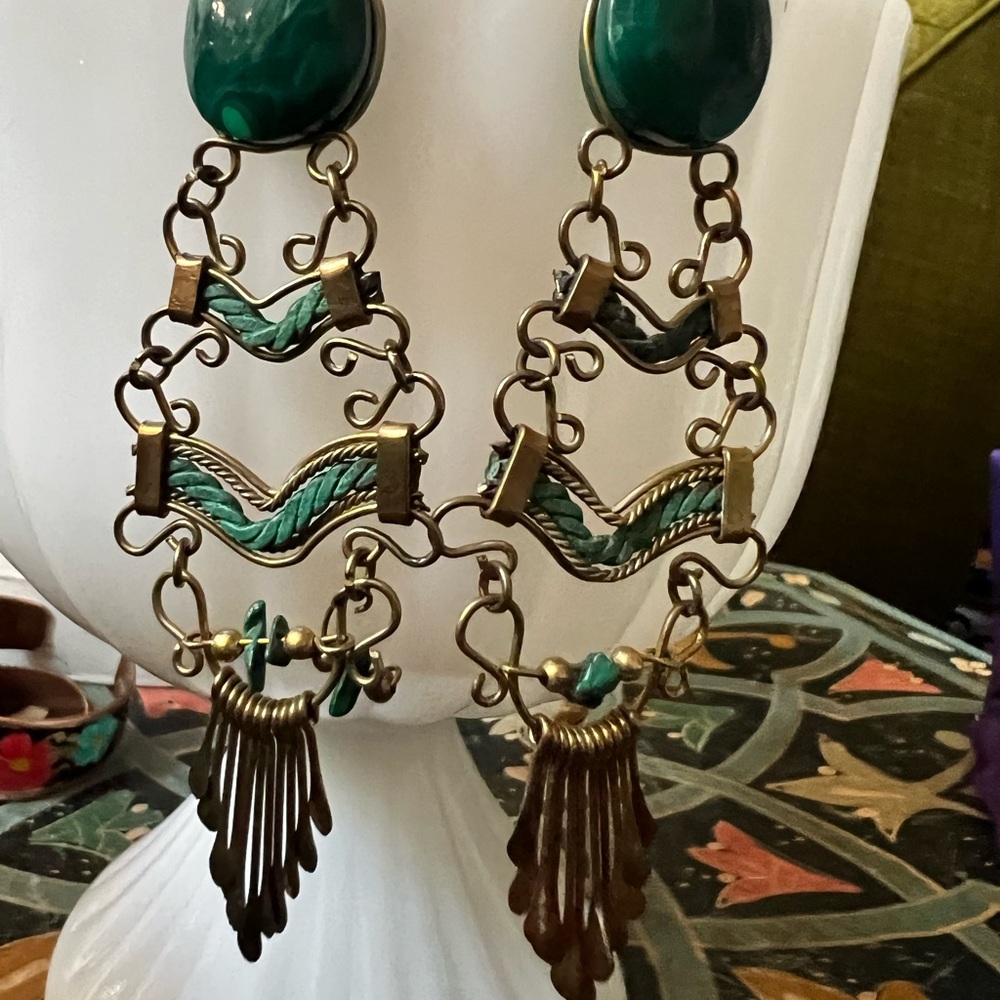 Green serpentine Mexican artisanal earrings